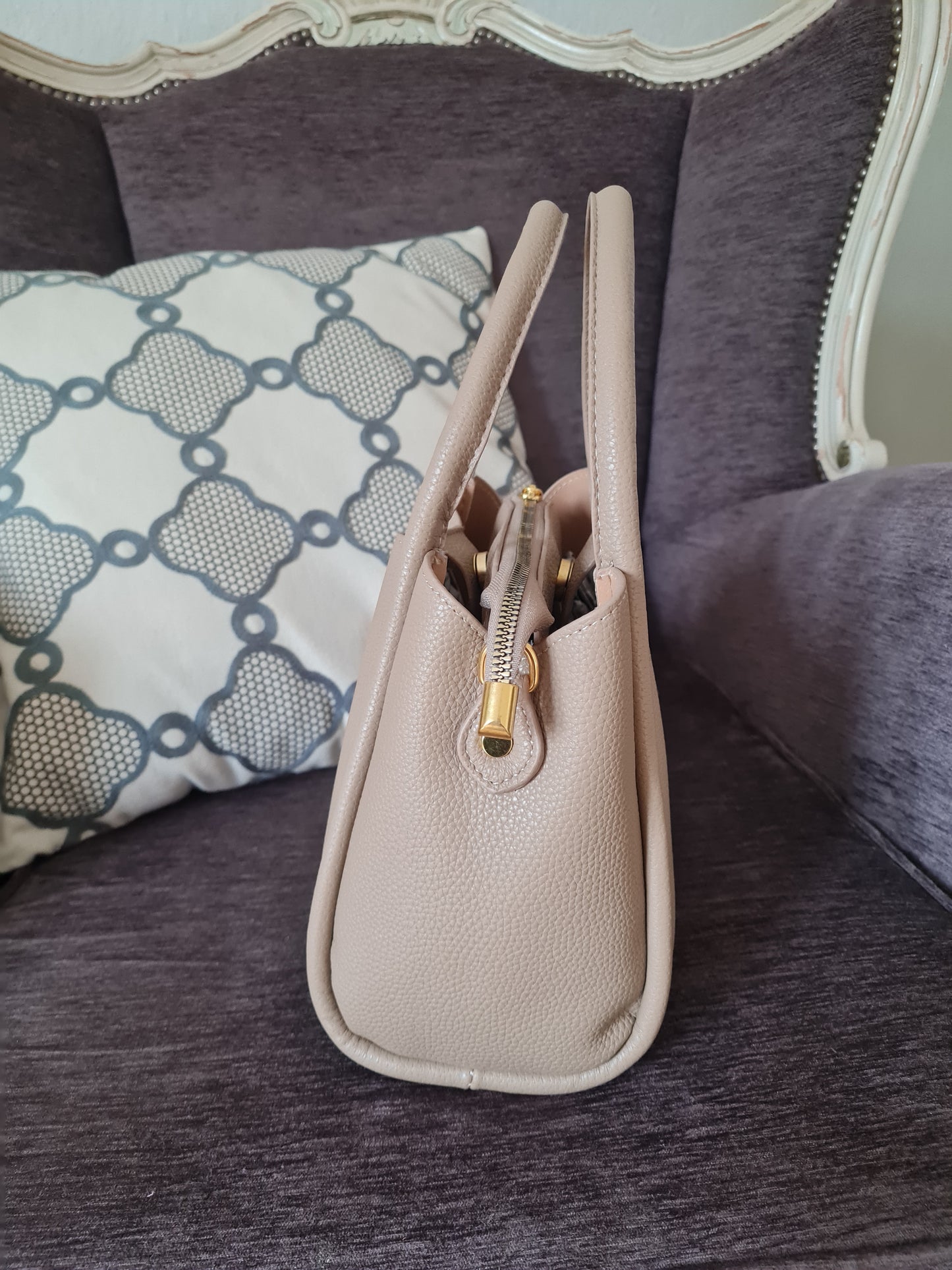 Handtasche Umhängetasche in Beige Schlicht Kunstleder Design