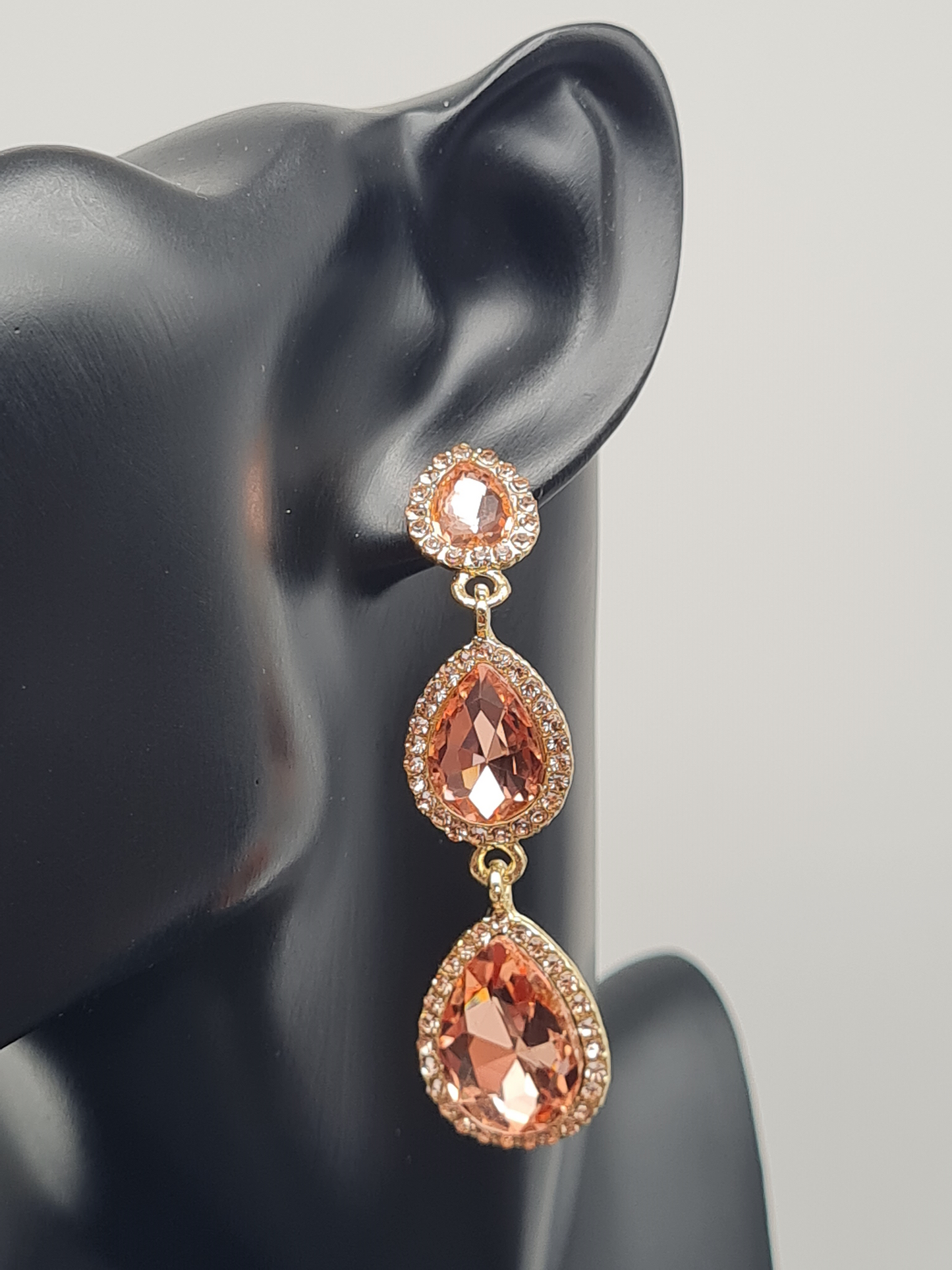 Michelle Bijou, Ohrringe,  Ohrhänger in Tropfenform, rosa oder silberfarben