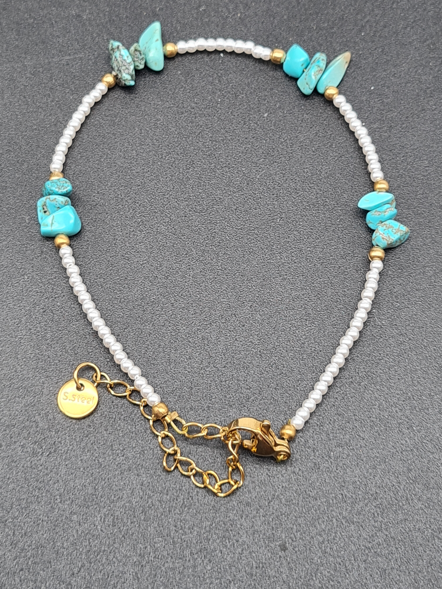 Michelle Bijou Leichtes Armband mit Natursteinenchen in verschiedene Farben