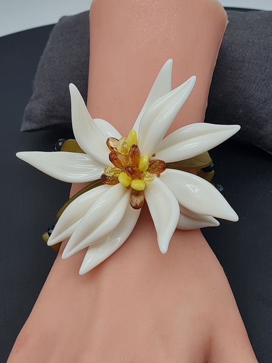 Sweet 7, Armband, elastisch, grün mit Vanilleblüme