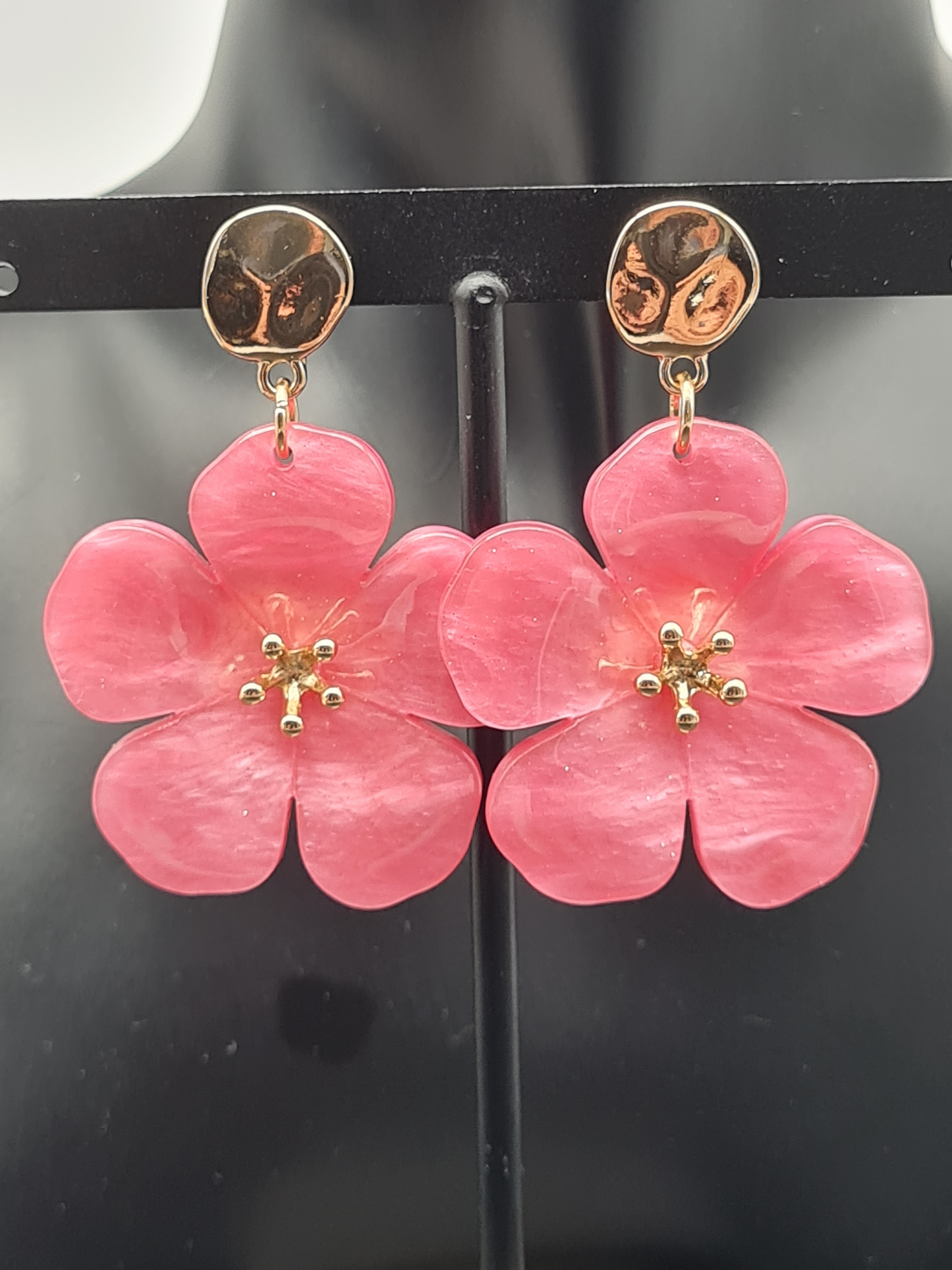 Sweet7 Ohrringe, Orhhänger Blume mit Glitzereffekt, in Vanille und Rosapink