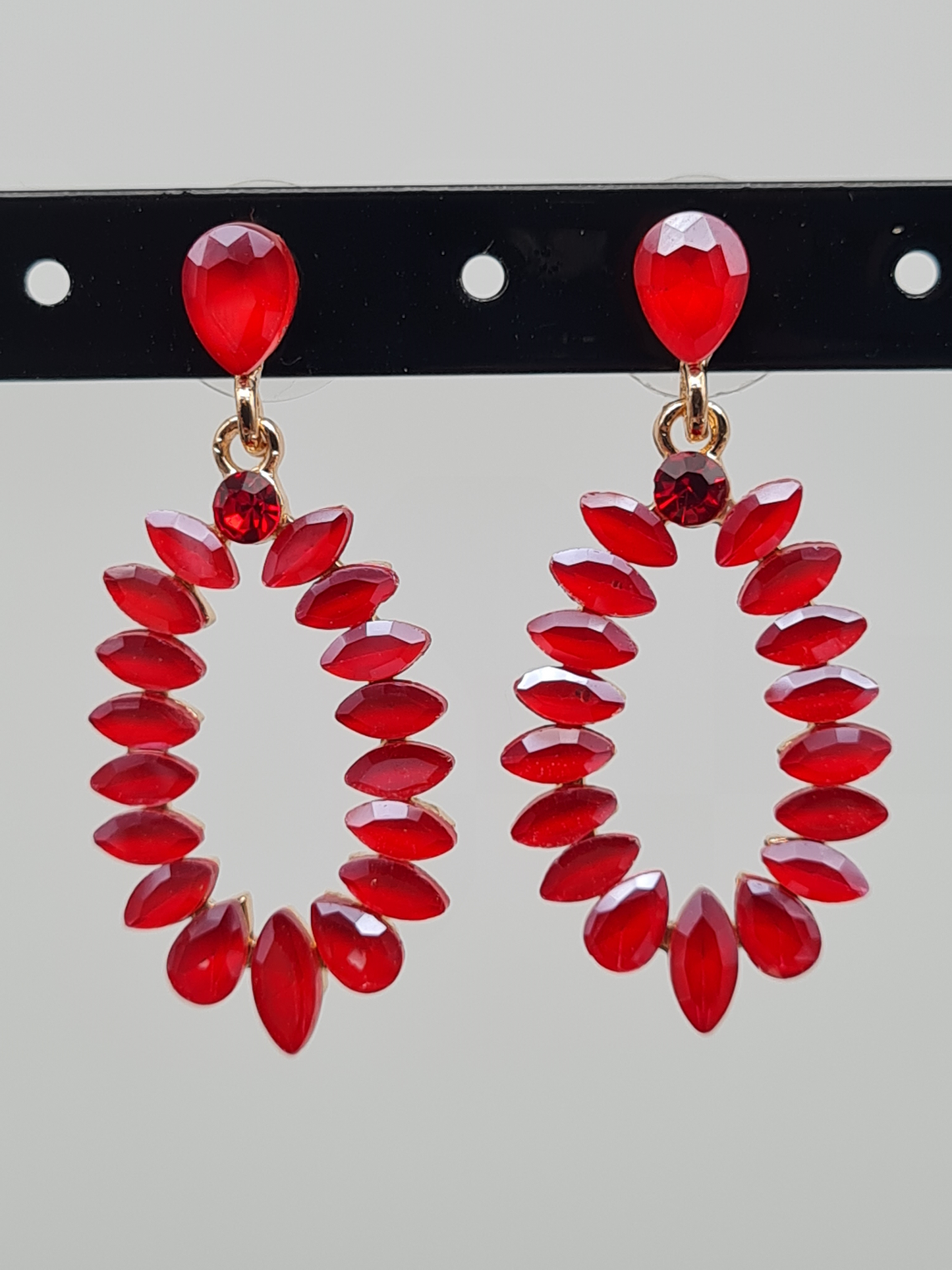 Sweet7 Ohrringe, Orhhänger in tropfenform in verschiedene Farben , Cat-Eye Stones