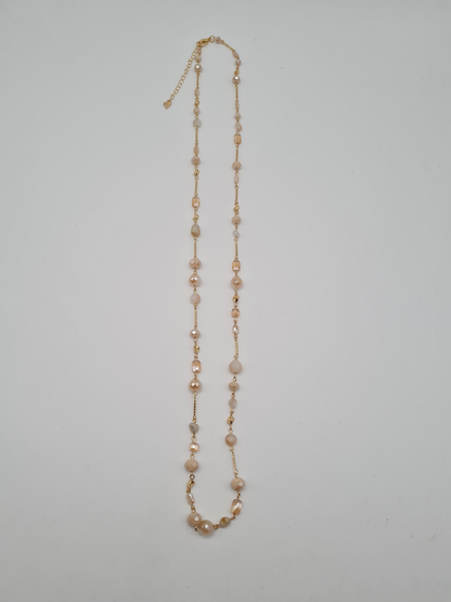 Sweet7 Halskette Langkette Gliederkette mit Blassrose und Beige Perlen