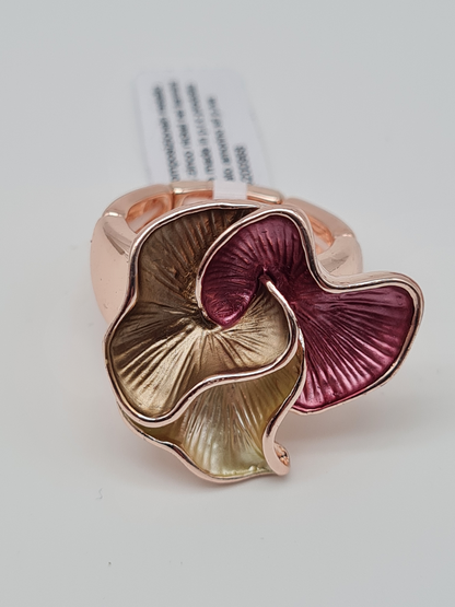 Amorino Ring, Elastischer Ring mit Emailliertem Volant, Calla-Blätter