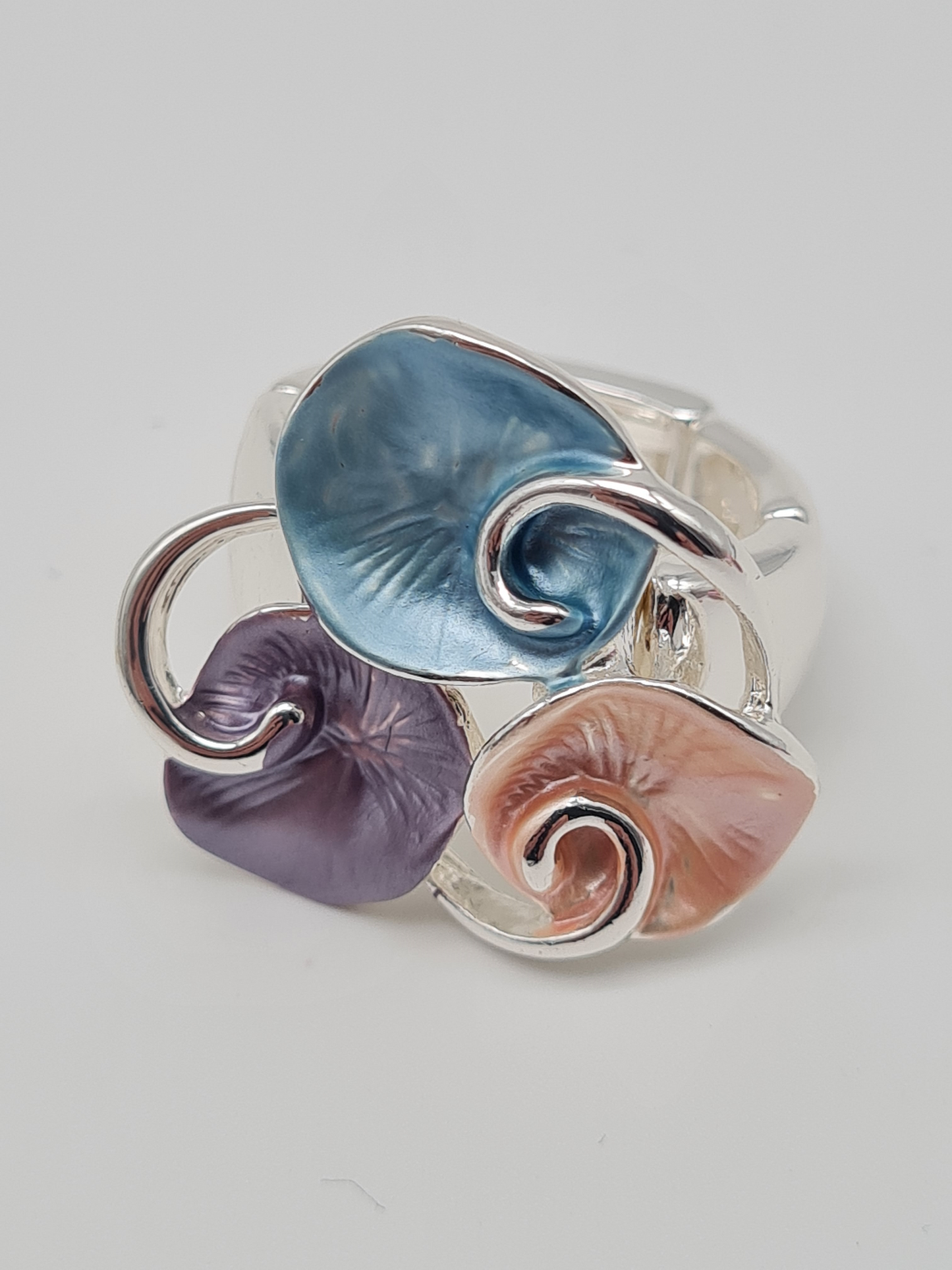 Amorino Ring, Elastischer Ring mit Emailliertem Volant, Seerosenblätter Bunt