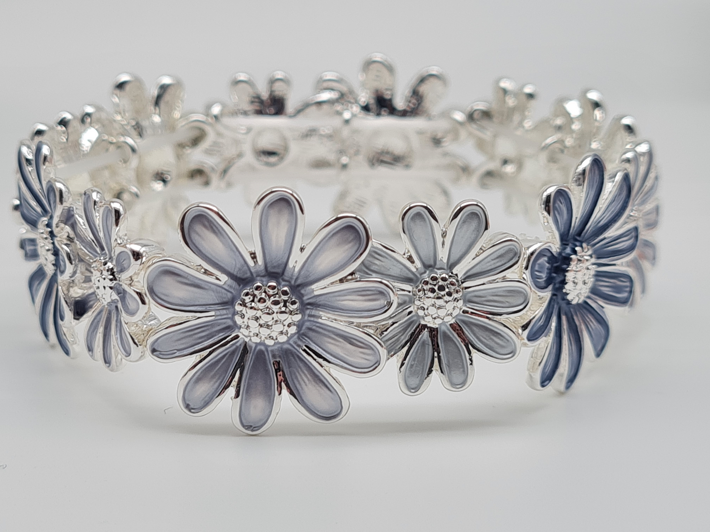 Amorino Armband, elastisch "Blue Daisy´s" mit Hellblaue Blumen
