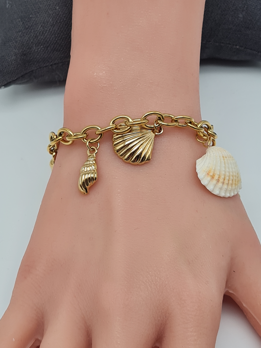 Cosmos Armband, Goldfarbenes Gliederarmband mit Meeresüberraschungen