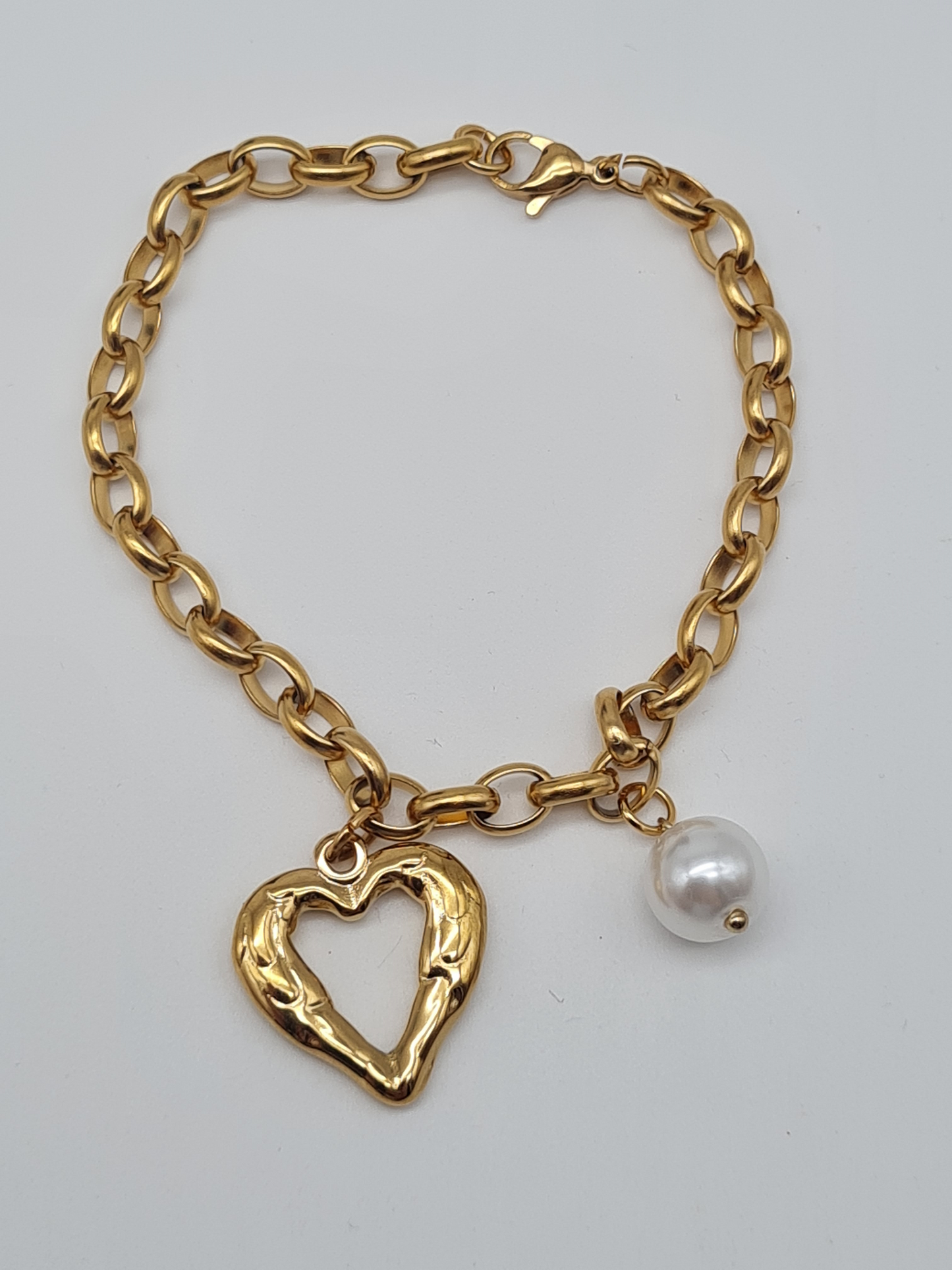 Cosmos Armband, Goldfarbenes Armband mit Herz-Anhänger und Kunstperle
