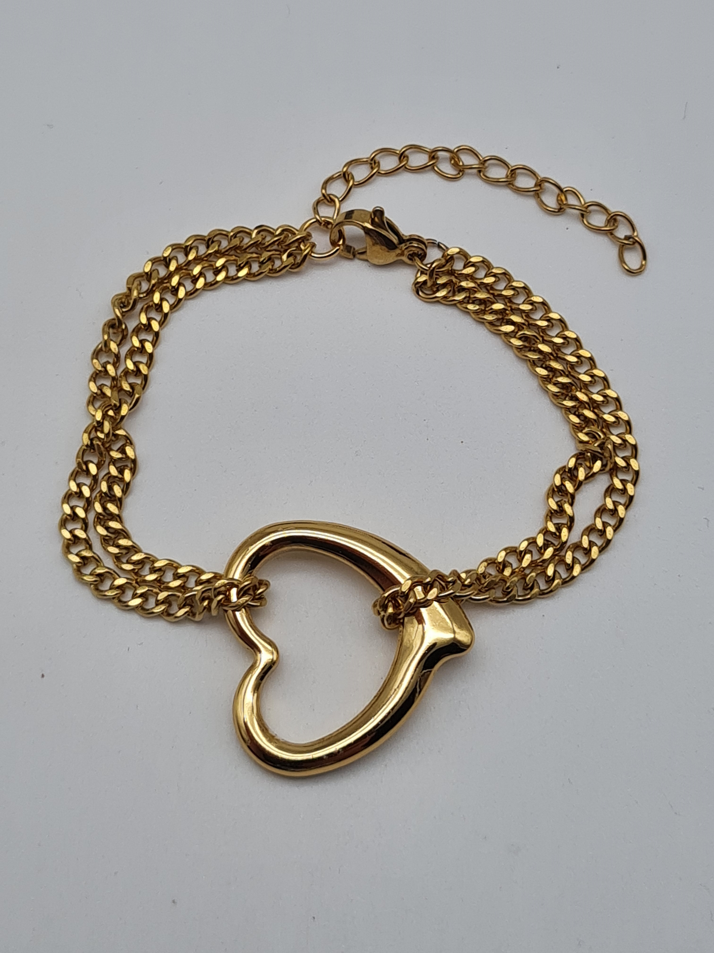 Cosmos Armband, Goldfarbenes Doppelarmband was ein großes Herz trägt