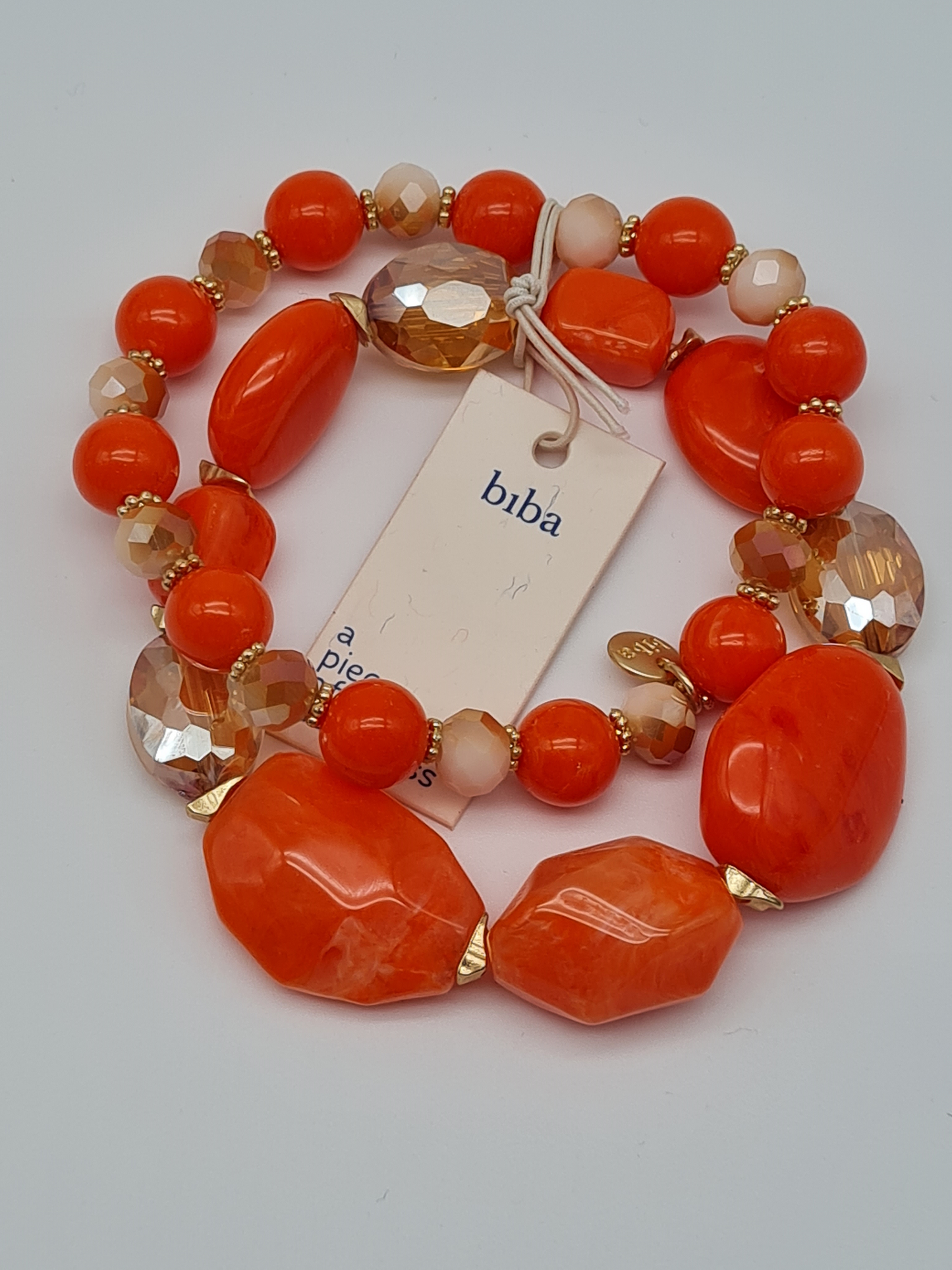 Biba Perlenarmband, Doppelkette mit verschieden Größen Orange Perlen