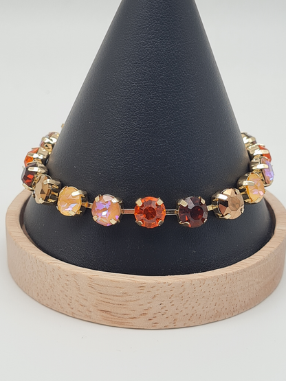 Biba Armband mit Auffällige Strass-Steinchen in Hellen und in Dunklen Farben