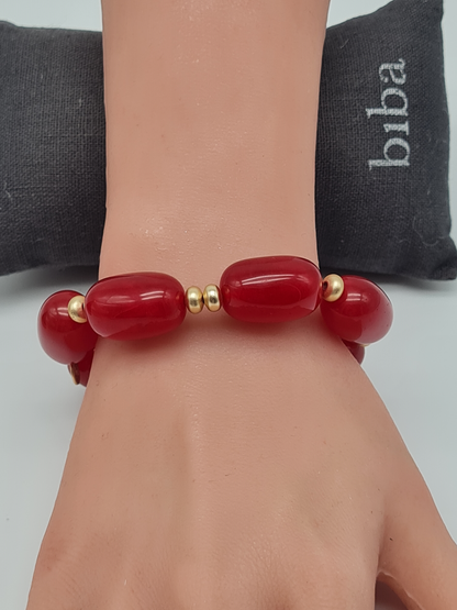Biba elastisches Armband mit Resin Perlen in Kirschrot