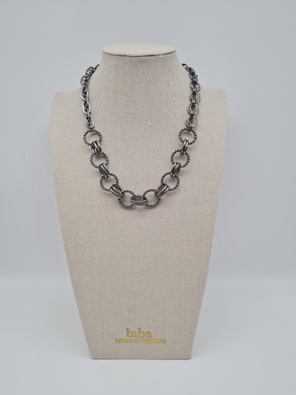 Biba Kurzhalskette in "Gun Metal" Look