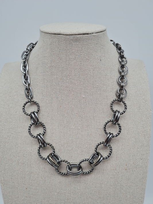 Biba Kurzhalskette in "Gun Metal" Look