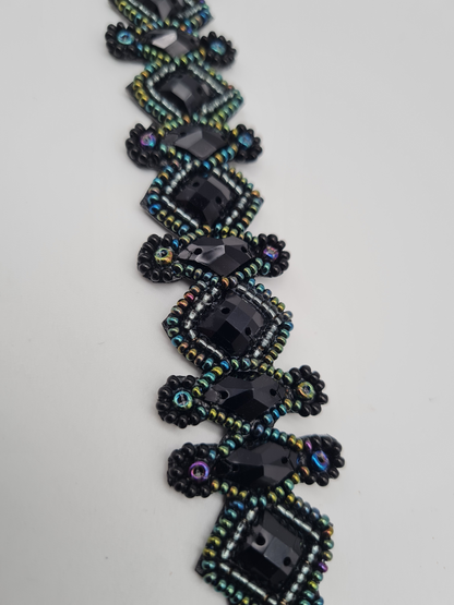 Biba Armband Kunstleder Schwarz mit Blau irisierende Perlchen