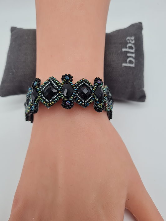 Biba Armband Kunstleder Schwarz mit Blau irisierende Perlchen