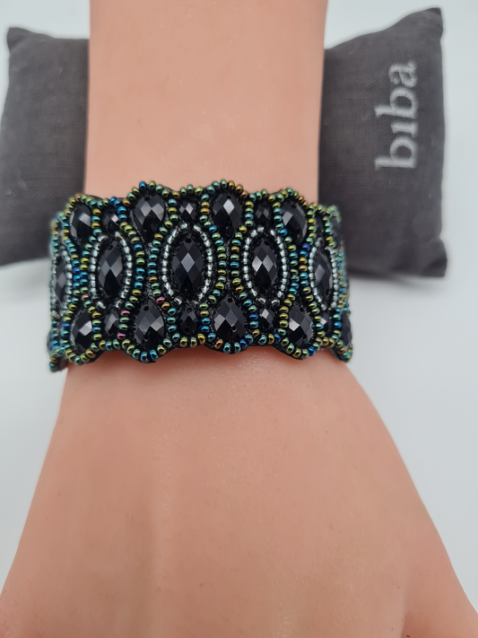 Biba Armband Kunstleder mit Blaue und Schwarze Perlchen Breit