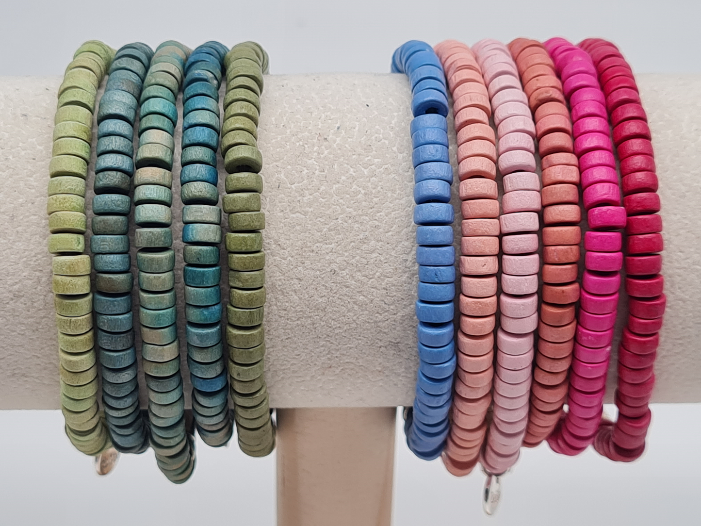 Biba Armband elastisch mit kleine Holzperlen in verschiedene Farben