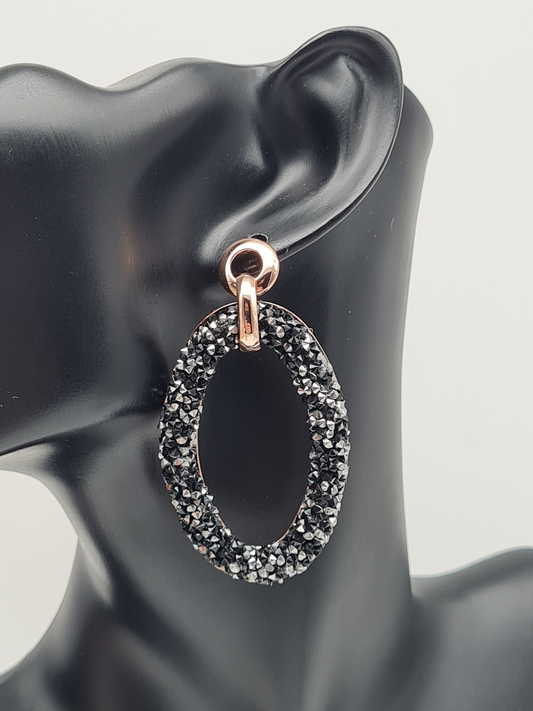 Biba Ohrringe, Ohrhänger Roségolden Ovale besetzt mit Grau, Schwarz und Silber Crystalen