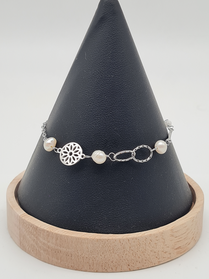Yehwang Armband, filigran mit Süßwasserperlen und Traumfänger