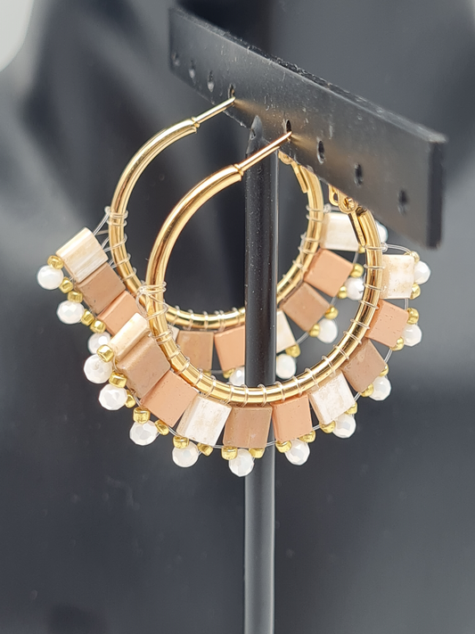 Wauw Ohrhänger Ohrringe Goldfarben Creolen Beige Off-White Nickelfrei