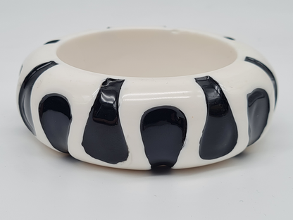 Cosmos Armreif Acryl Schwarz Weiß Black White Zebra Giraffe Trend 2025-2026