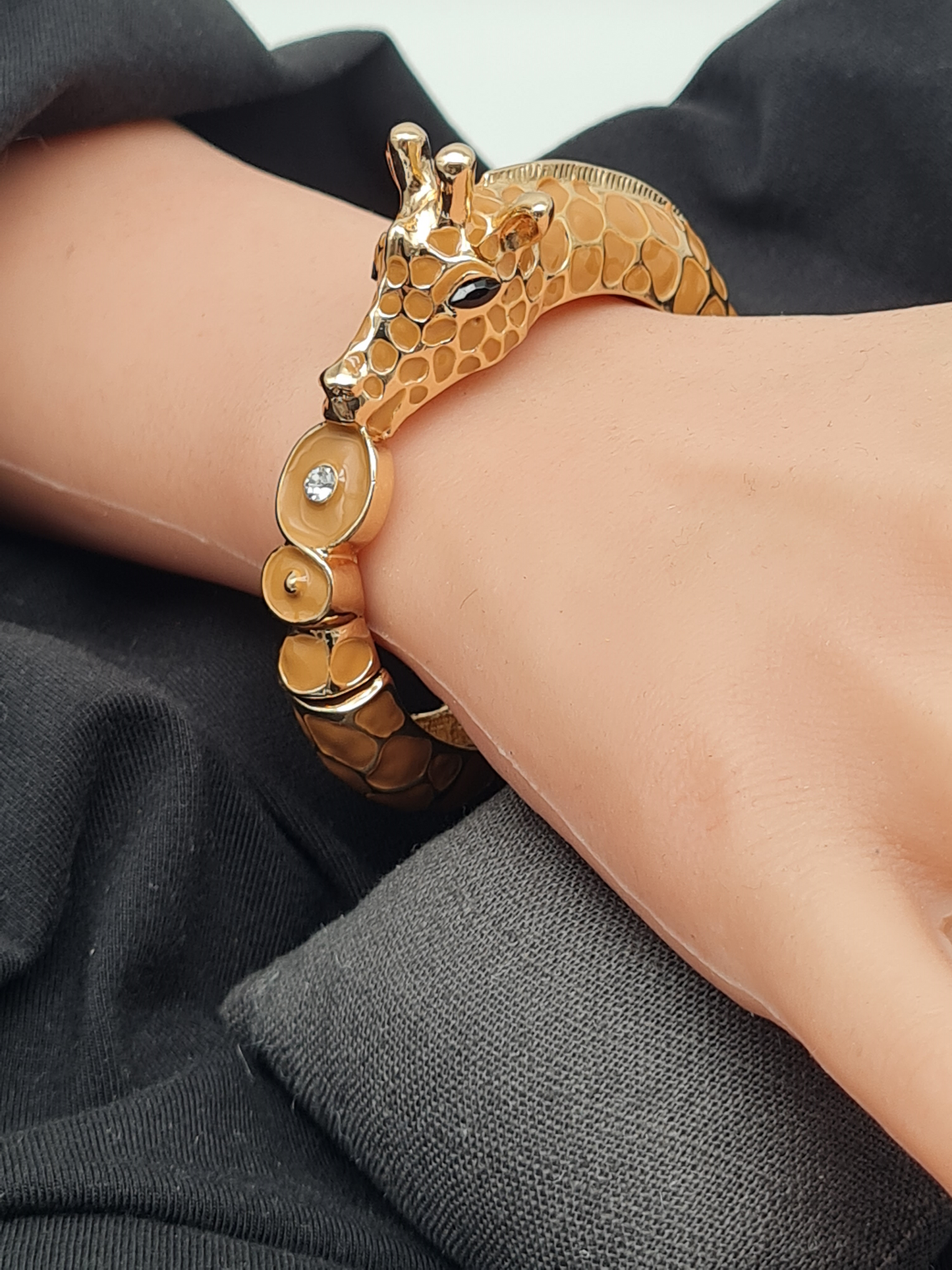 Ardoné Armreif Klapp-Armband Giraffe Tiermuster Tier Jungle Urwald Nickelfrei