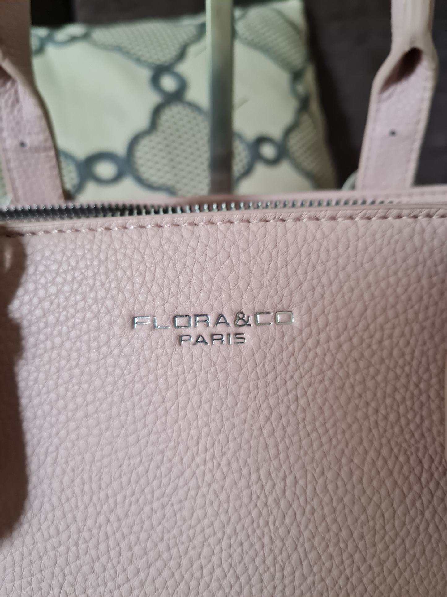 Handtasche Flora & Co Umhängetasche Rosa Altrosa Kunstleder Reißverschluss