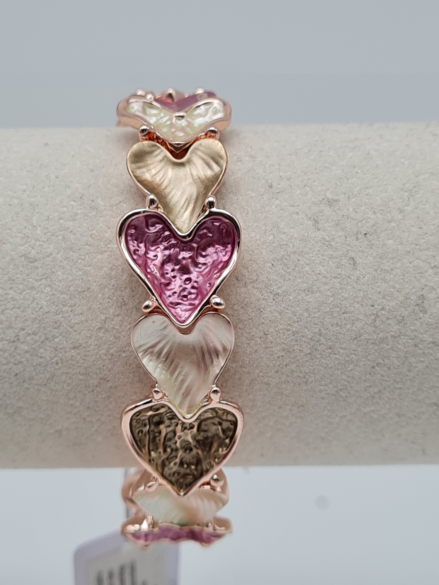 ELASTISCHES ARMBAND MIT EMAILLIERTEM HERZ liebe geschenke romantik