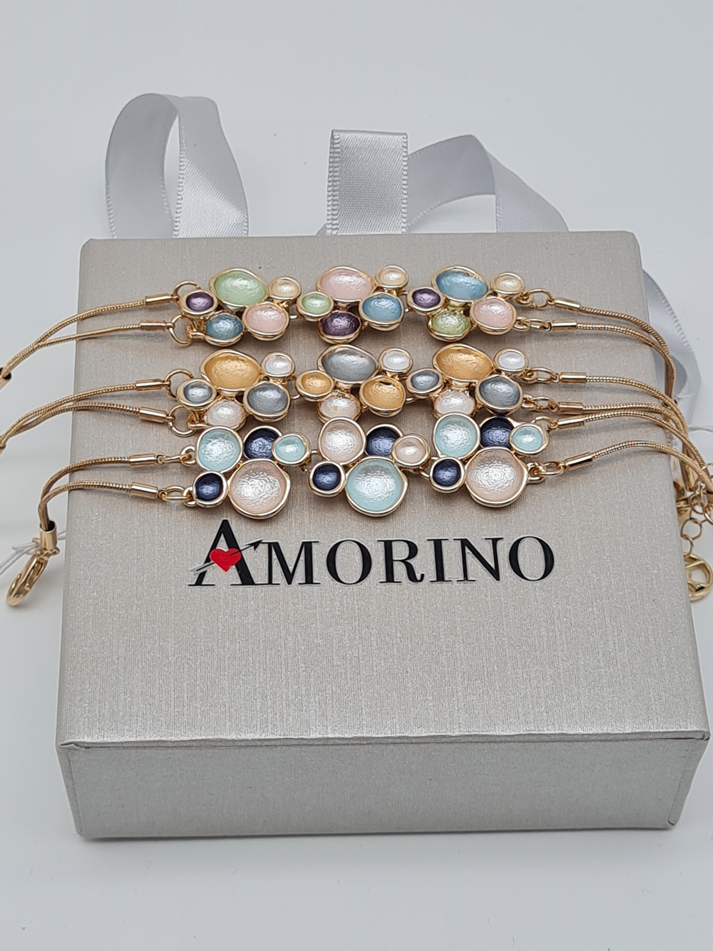 Amorino ARMBAND MIT EMAILLIERTEN BLÄSCHEN nickelfrei pastel blau hellblau goldfarben