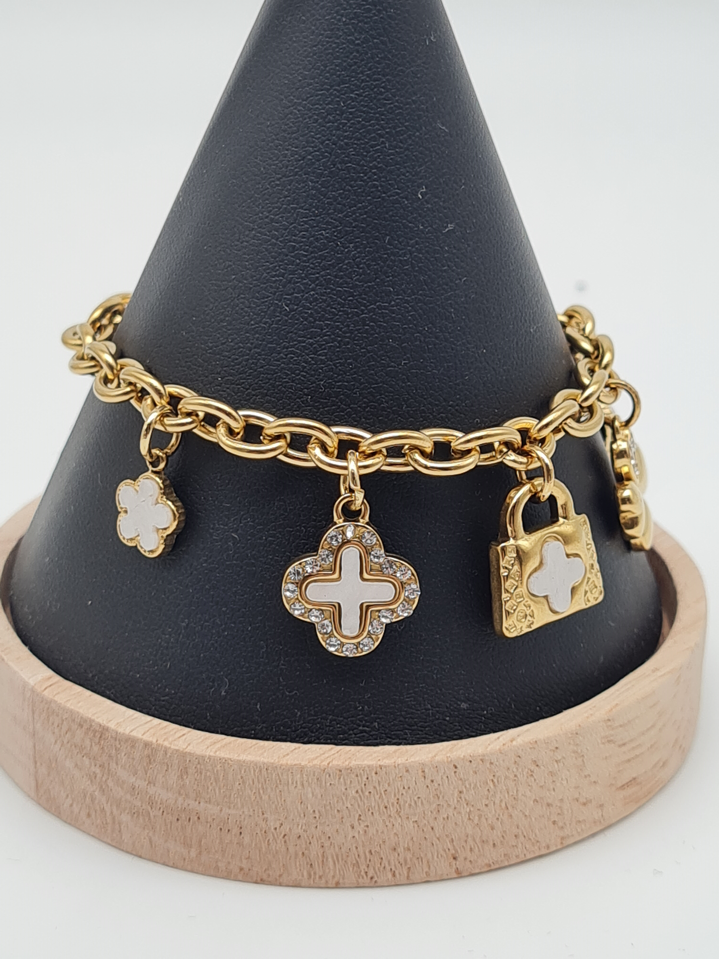 Amorino Bettelarmband Goldfarben KETTENARMBAND MIT ANHÄNGERN Glück