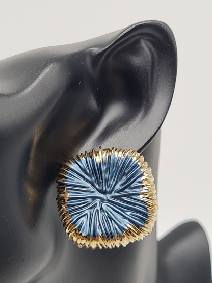 Amorino LOTUSBLATT EMAILLIERTE QUADRATISCHE OHRRINGE nickelfei luxus Ohrstecker