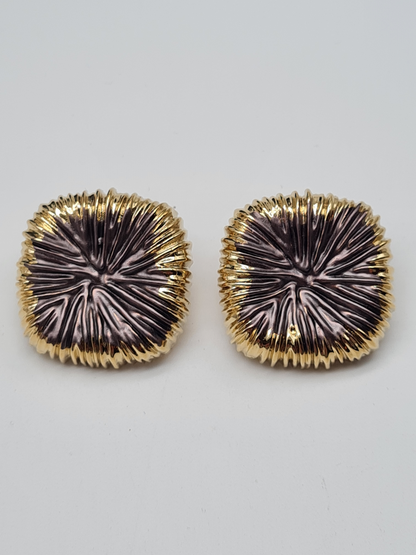 Amorino LOTUSBLATT EMAILLIERTE QUADRATISCHE OHRRINGE nickelfei luxus Ohrstecker