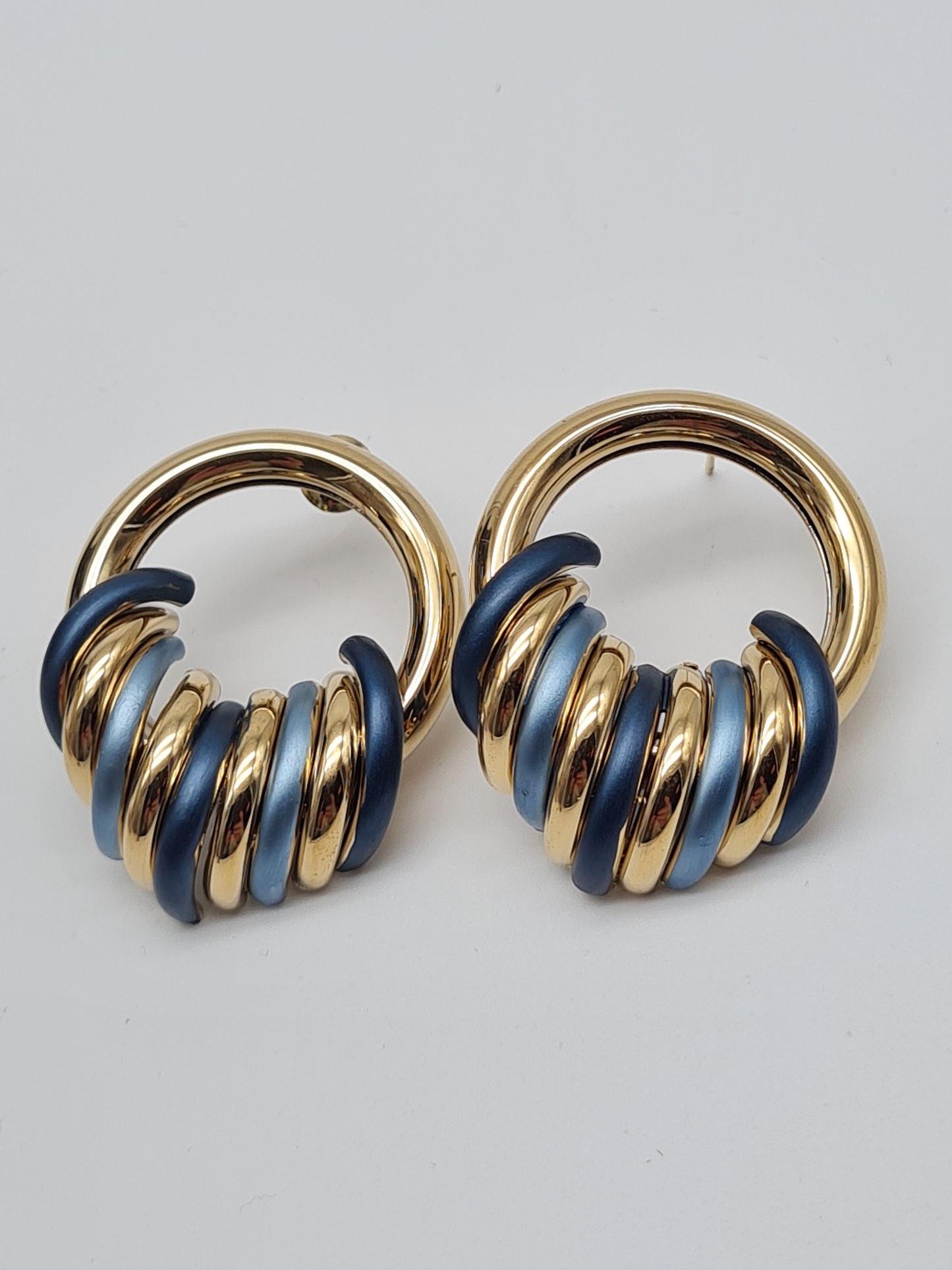 Amorino EMAILLIERTE OHRSTECKER MIT KREIS Rot Grün Blau Lila nickelfrei