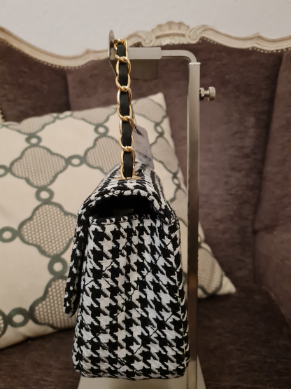 Yehwang Karierte Tasche mit Metallriemen und Verschluss Schwarz & Weiß Polyester Pied de poulle