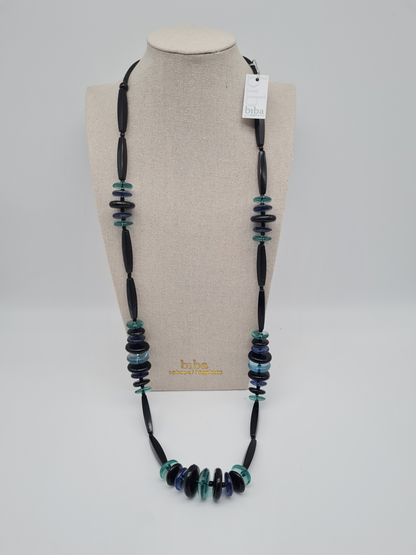 Biba Halskette lang Resin Blau schwarz verspielt jeans sportlich