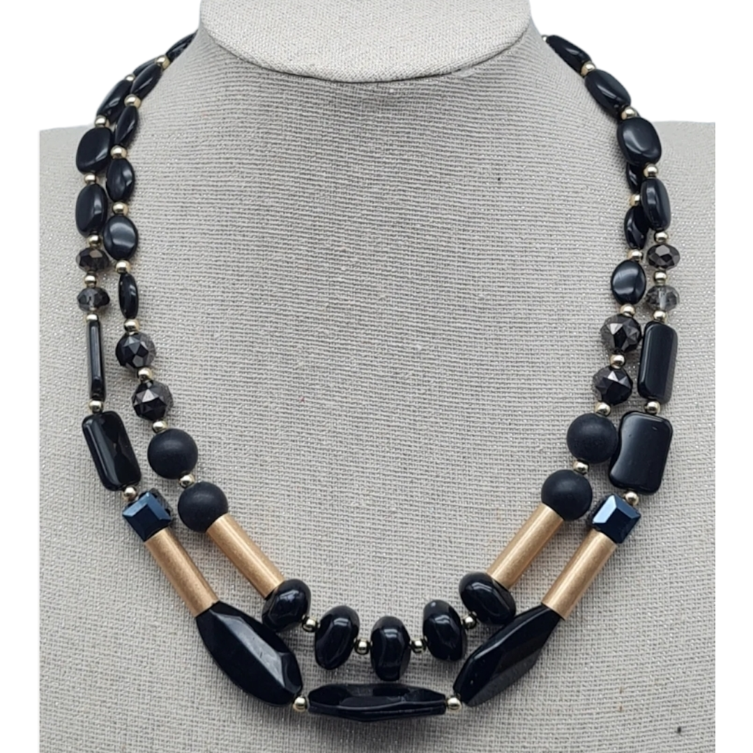 Halskette Kurzkette mit Schwarzen Perlen Matt Goldene Elementen Sweet7 Nickelfrei