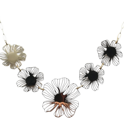 Halskette Goldfarben mit 5 Blumen Nickelfrei Pflanzen Sweet7