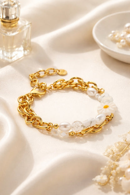 Armband Goldfarben mit Gänseblümchen und Süßwasserperlen Elegant Biba
