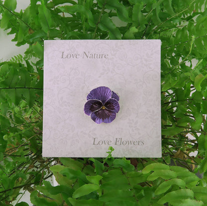 Brosche Natur Stiefmütterchen lila Blumenbrosche Veilchen