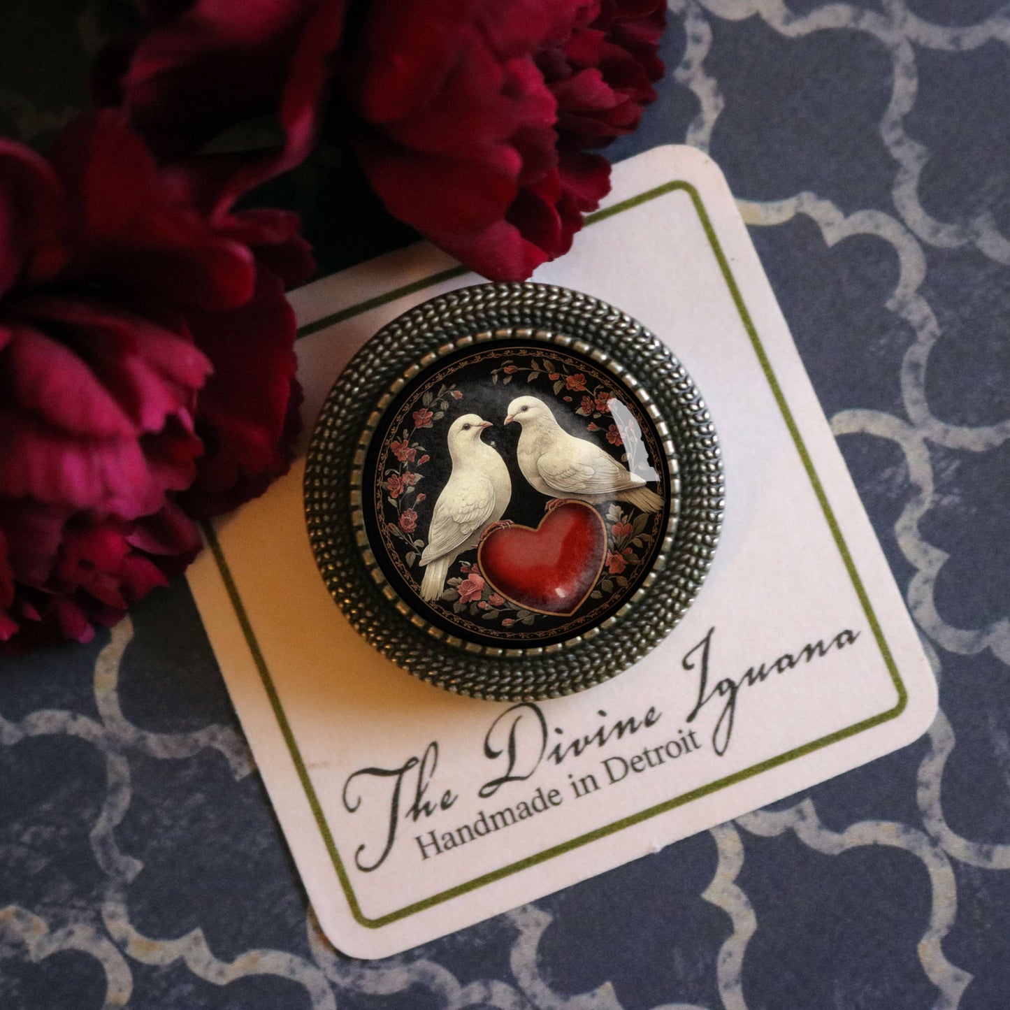 Brosche Anstecknadel Liebesvogel-Tauben Bronze und Glas Valentinstag Brosche