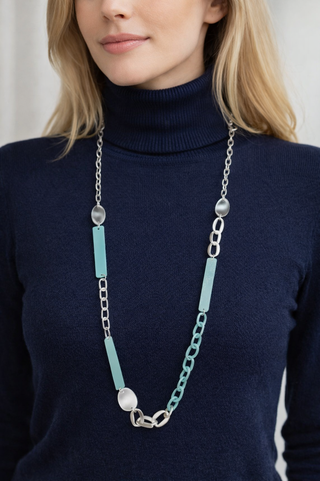 Halskette nickelfrei matt silberfarben hellblau langkette Modeschmuck Biba