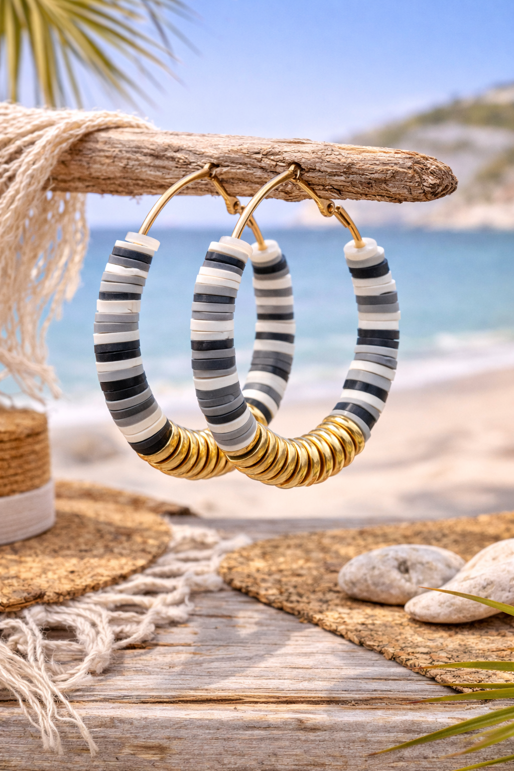 Creolen Muschelkralen verschiedene Farben Ibiza Sommer Trend 2026 WAUW