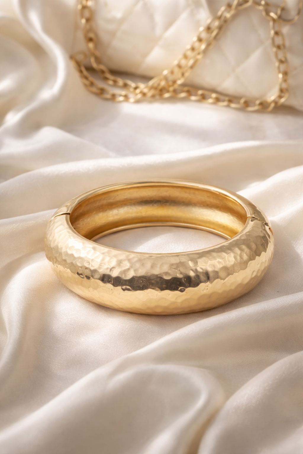 Armband Klapp-Armband Goldfarben Hammerschlag kombinierbar Cosmos