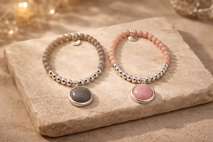 Armband elastisch Filigran Anhänger Rosa Grau Silberfarben Elegant Biba