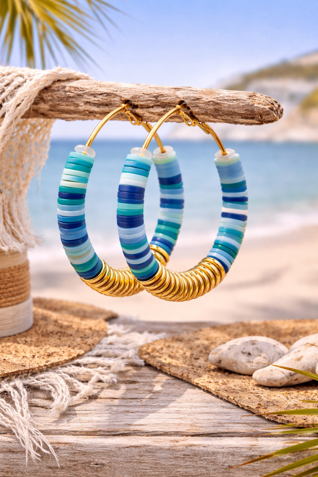 Creolen Muschelkralen verschiedene Farben Ibiza Sommer Trend 2026 WAUW