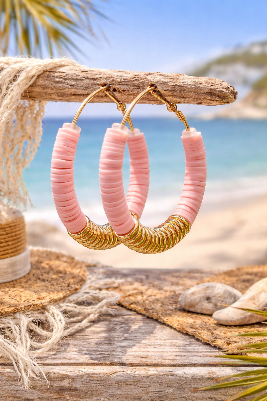 Creolen Muschelkralen verschiedene Farben Ibiza Sommer Trend 2026 WAUW