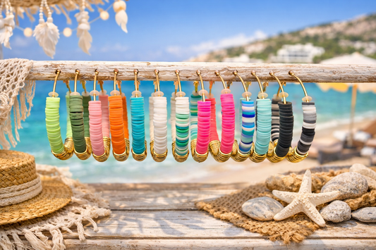 Creolen Muschelkralen verschiedene Farben Ibiza Sommer Trend 2026 WAUW
