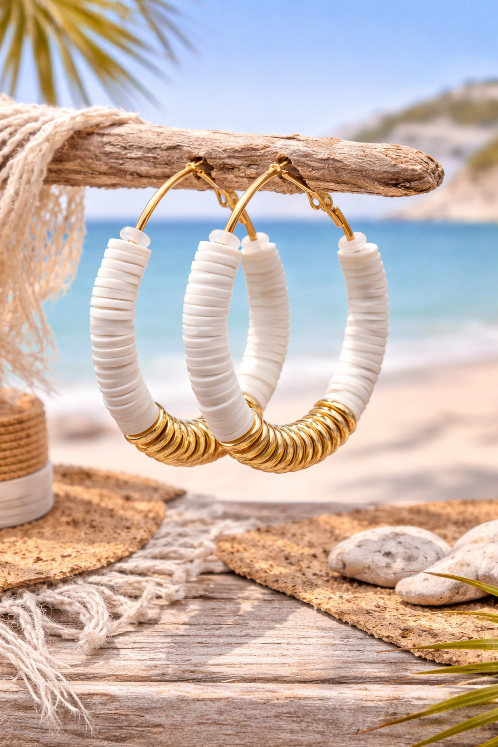 Creolen Muschelkralen verschiedene Farben Ibiza Sommer Trend 2026 WAUW