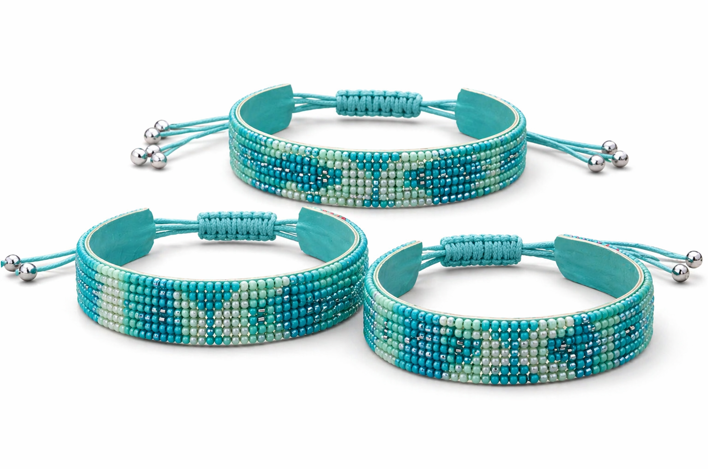Armband Freundschaftsarmband mit Blau- Türkisen eingewebte Perlen Biba